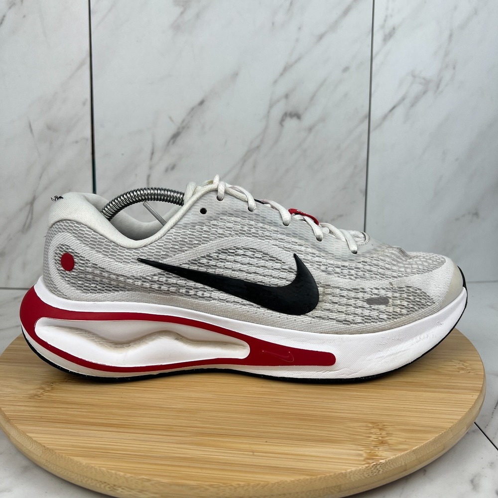 Nike Journey Run Mens Size 10.5 White Grey Fire Red Running Shoes FN0228-103